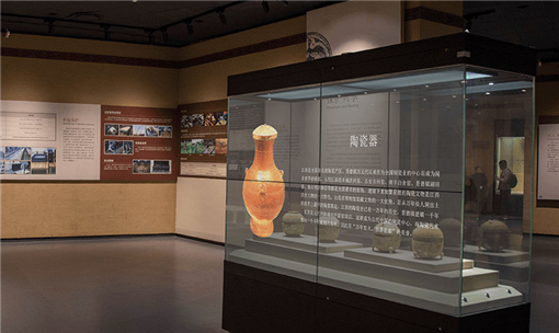 博物馆+OLED透明显示屏，让文物“活”起来